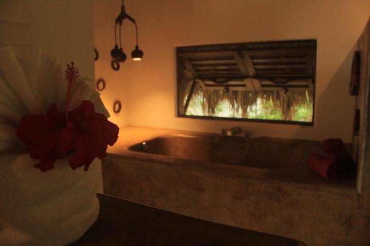 Hotel Descalzo Spa Zipolite Exterior photo