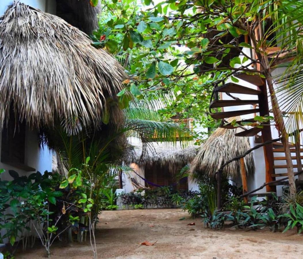 Hotel Descalzo Spa Zipolite Exterior photo